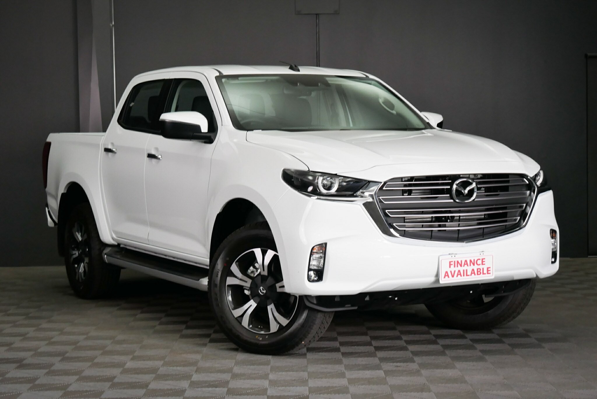 Mazda Bt-50 image 1