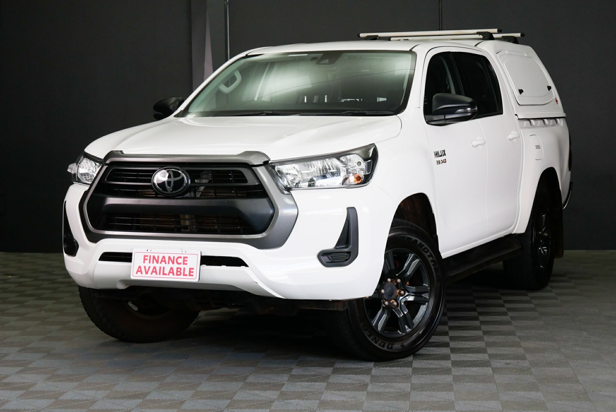 Toyota Hilux image 3