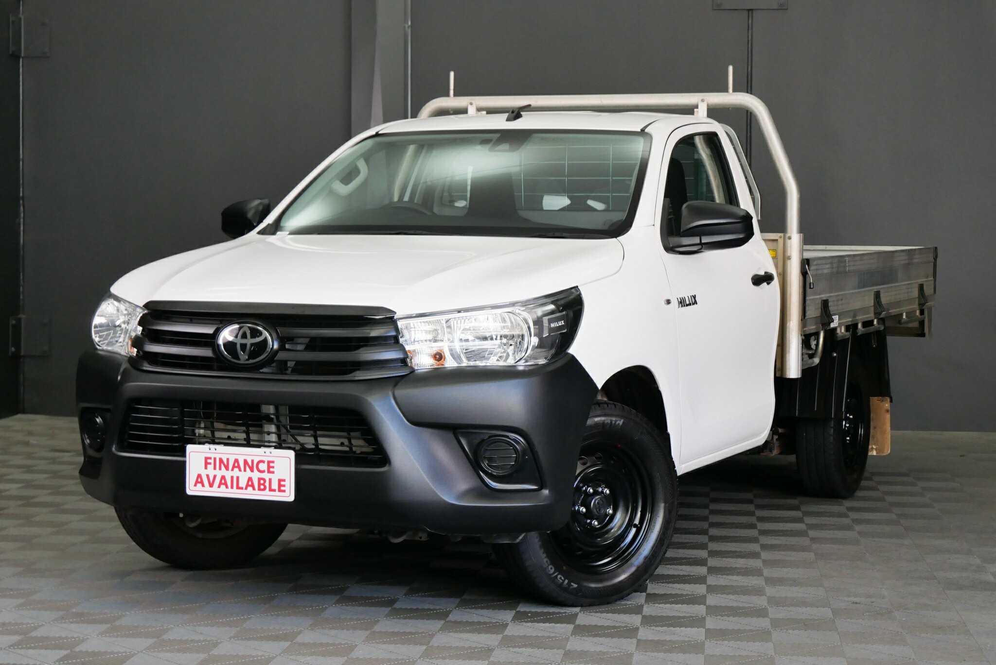 Toyota Hilux image 3