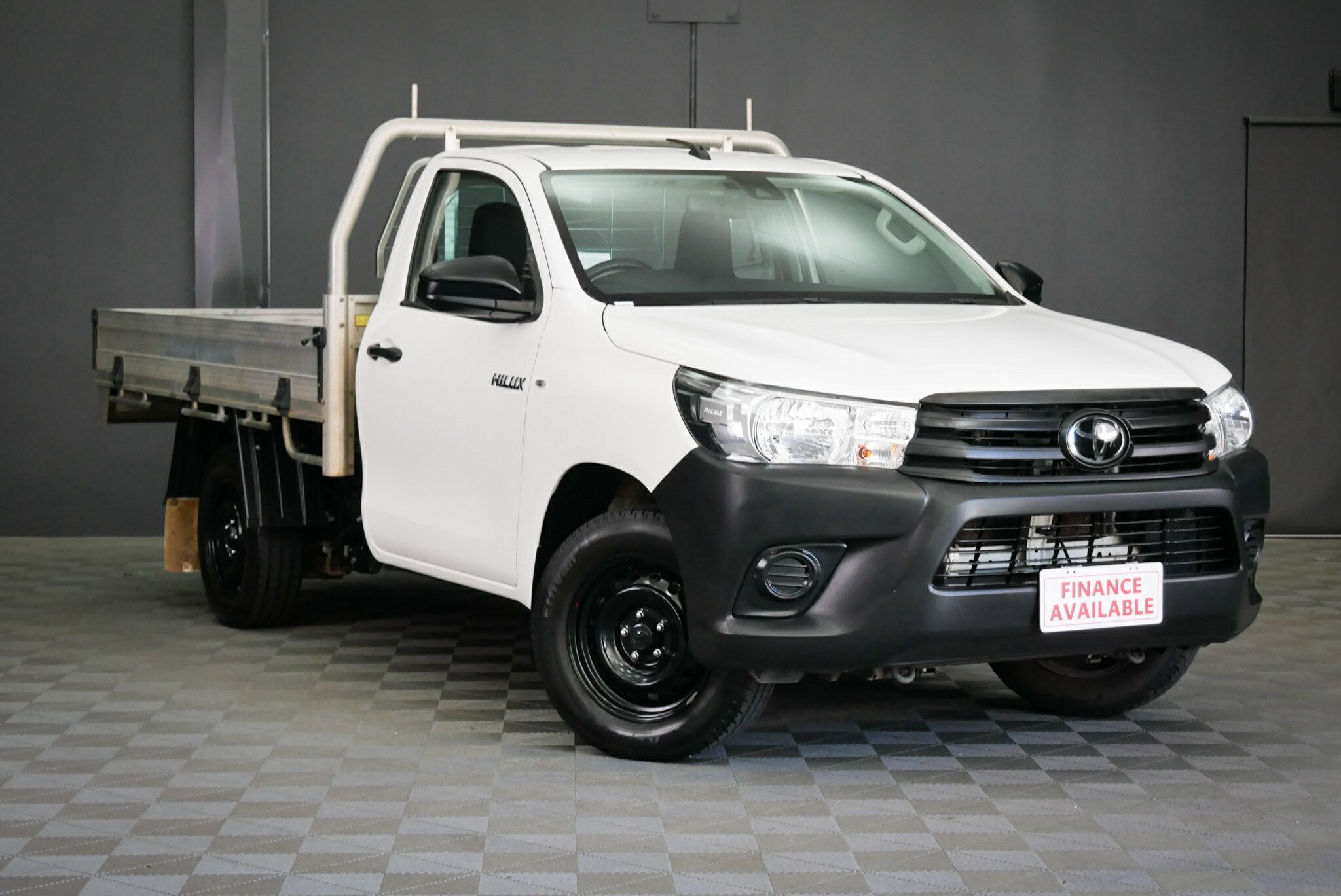 Toyota Hilux image 1