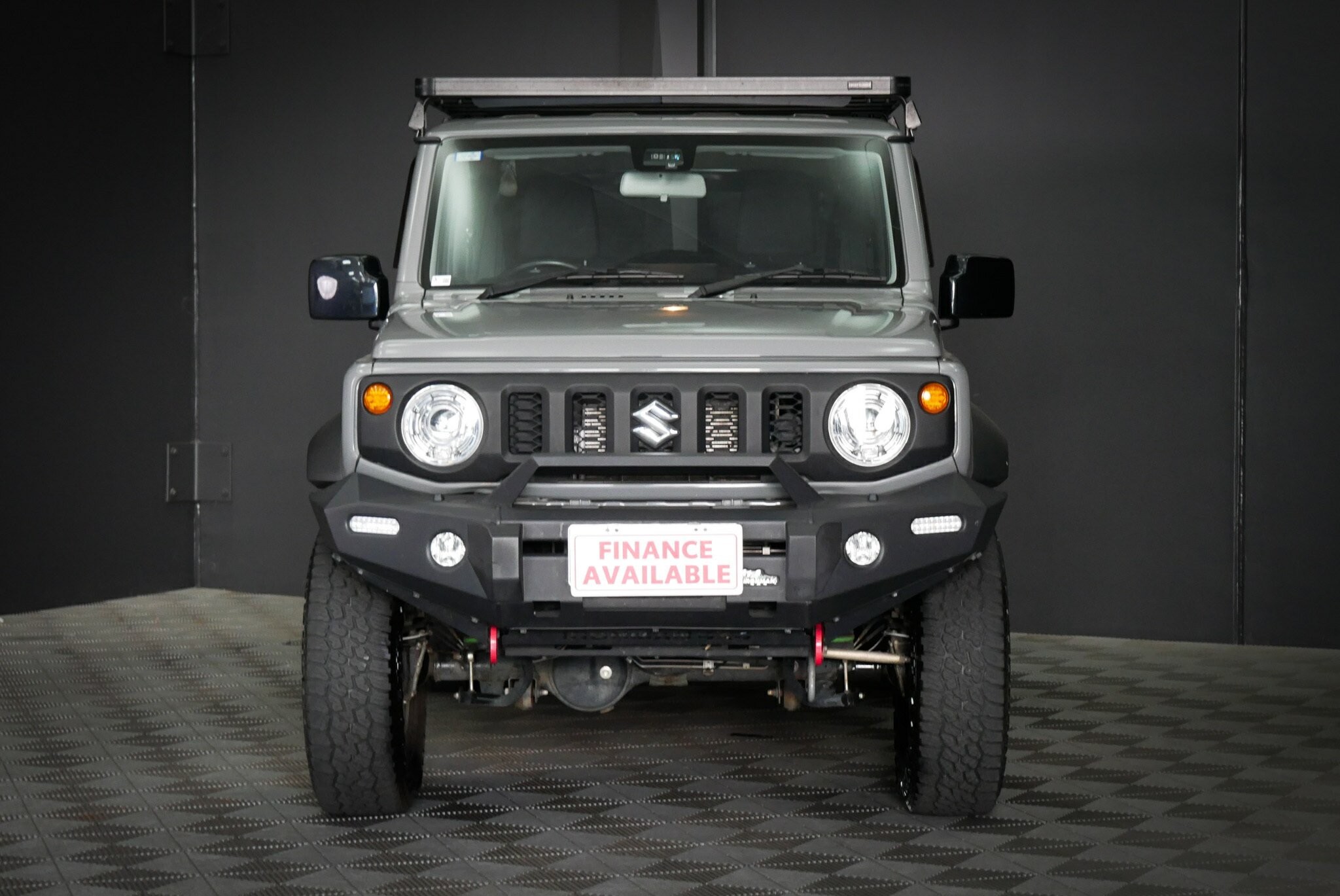 Suzuki Jimny image 2