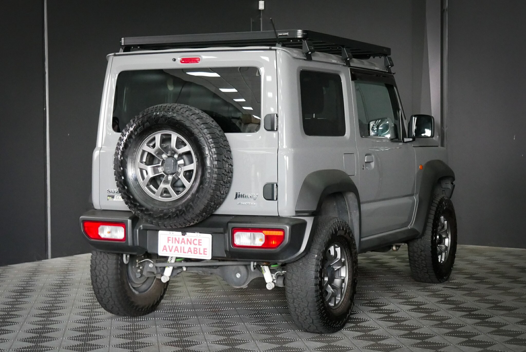 Suzuki Jimny image 4