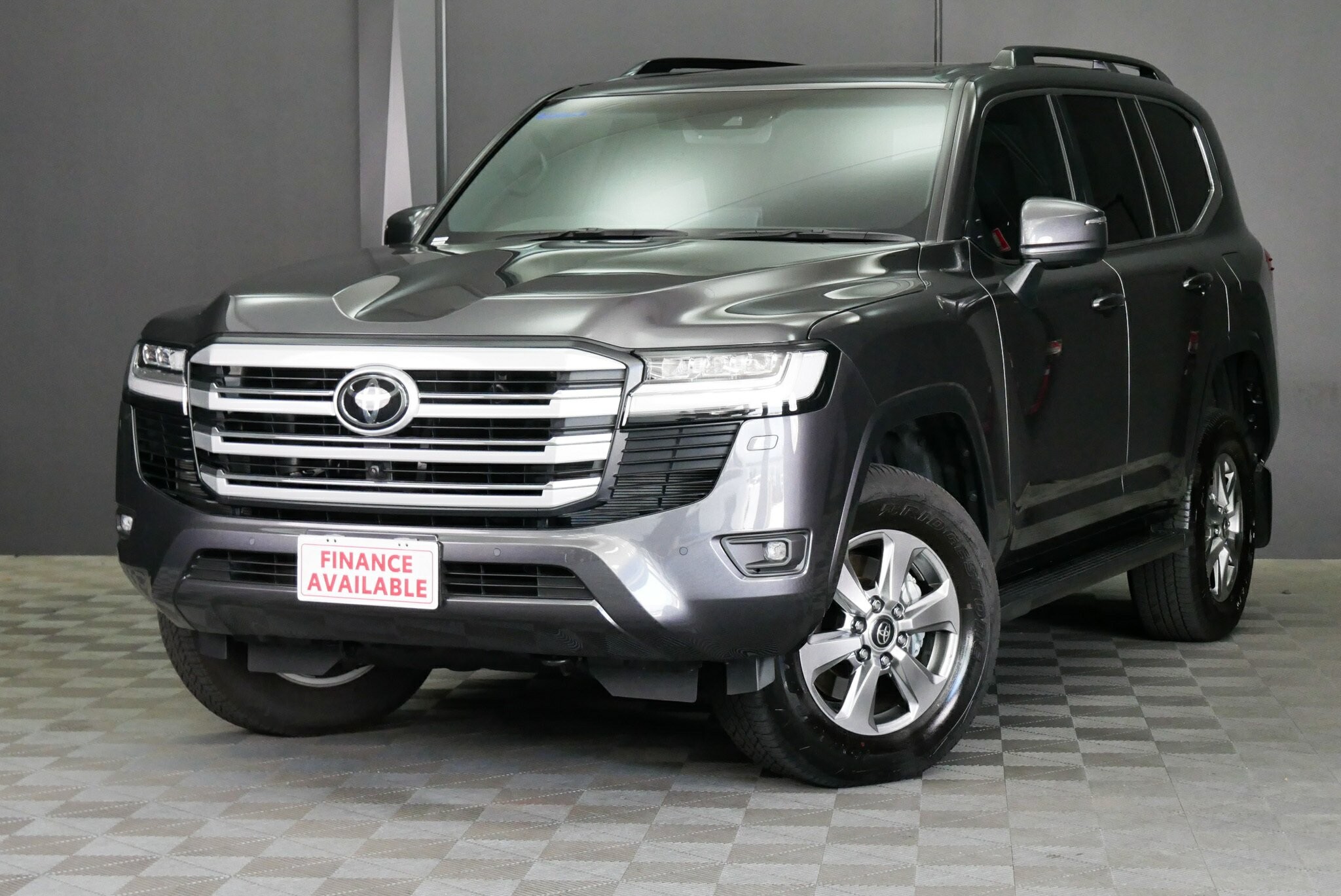 Toyota Landcruiser image 3