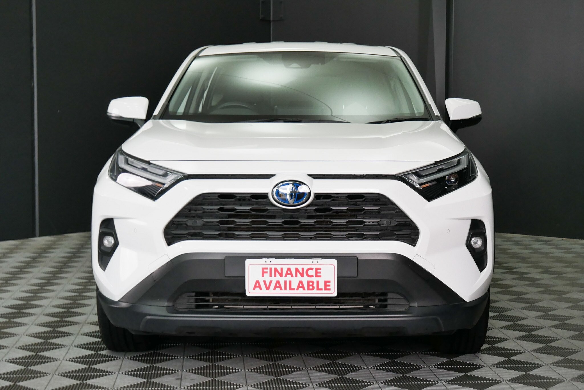 Toyota Rav4 image 2