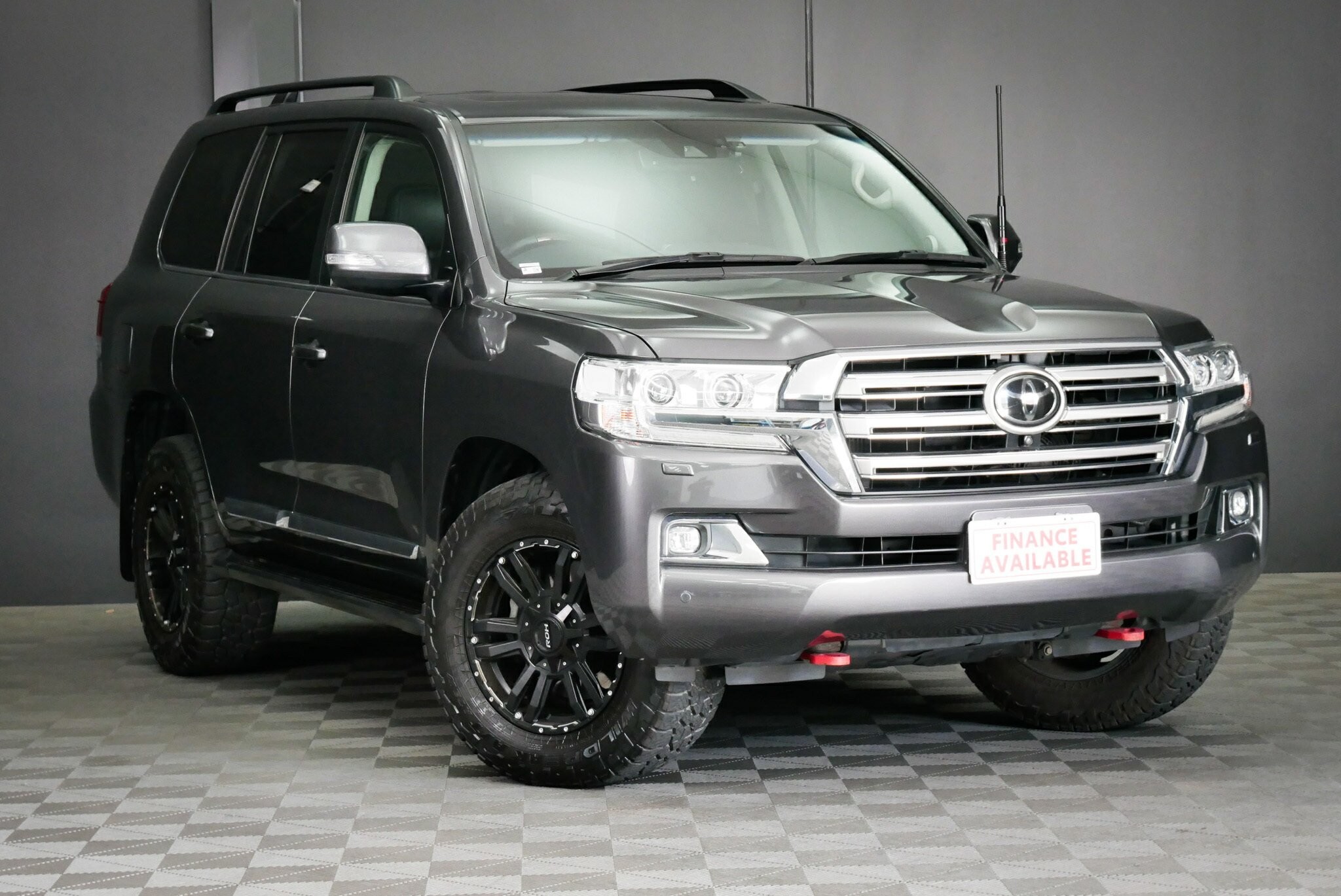 Toyota Landcruiser image 1