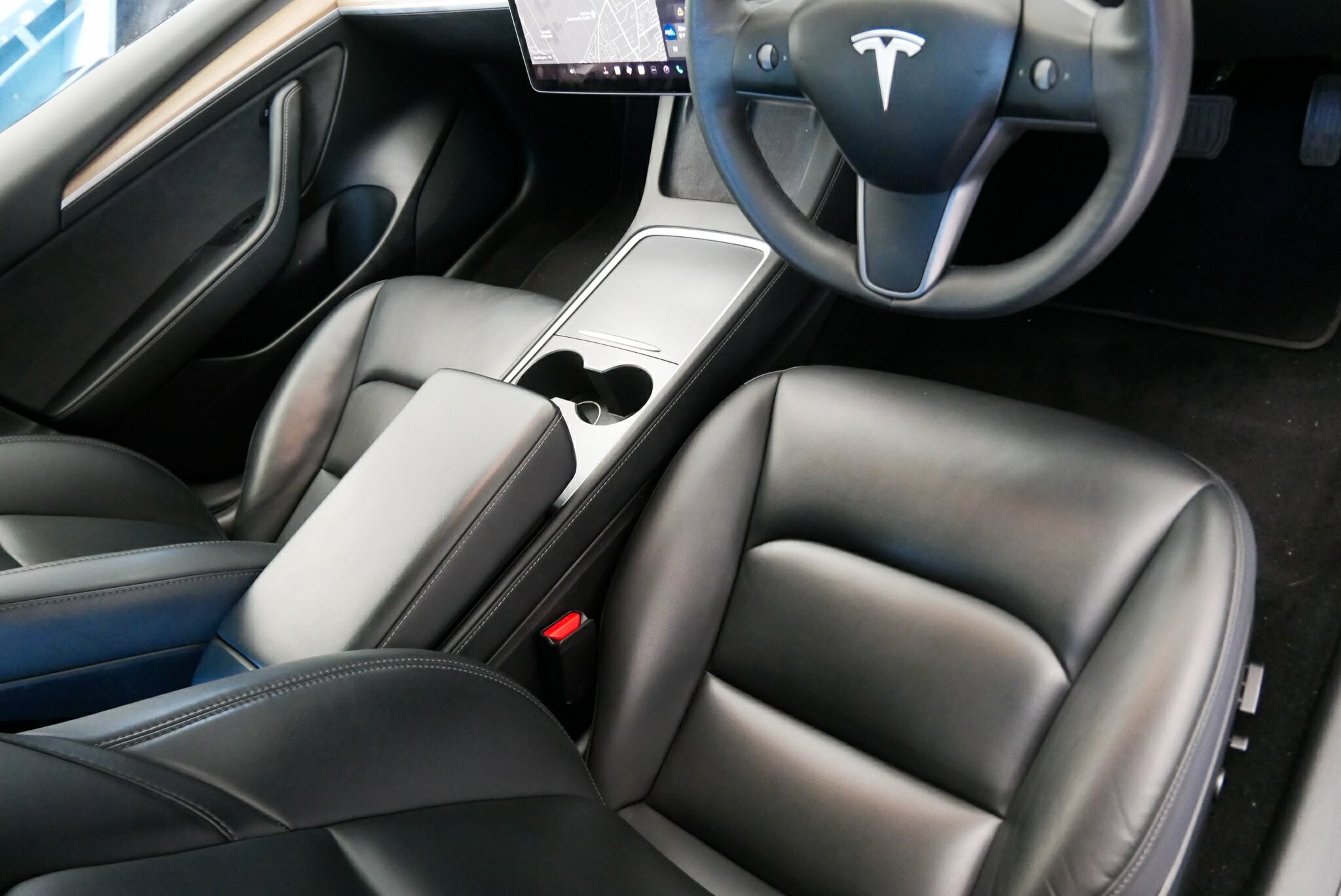 Tesla Model 3 image 4