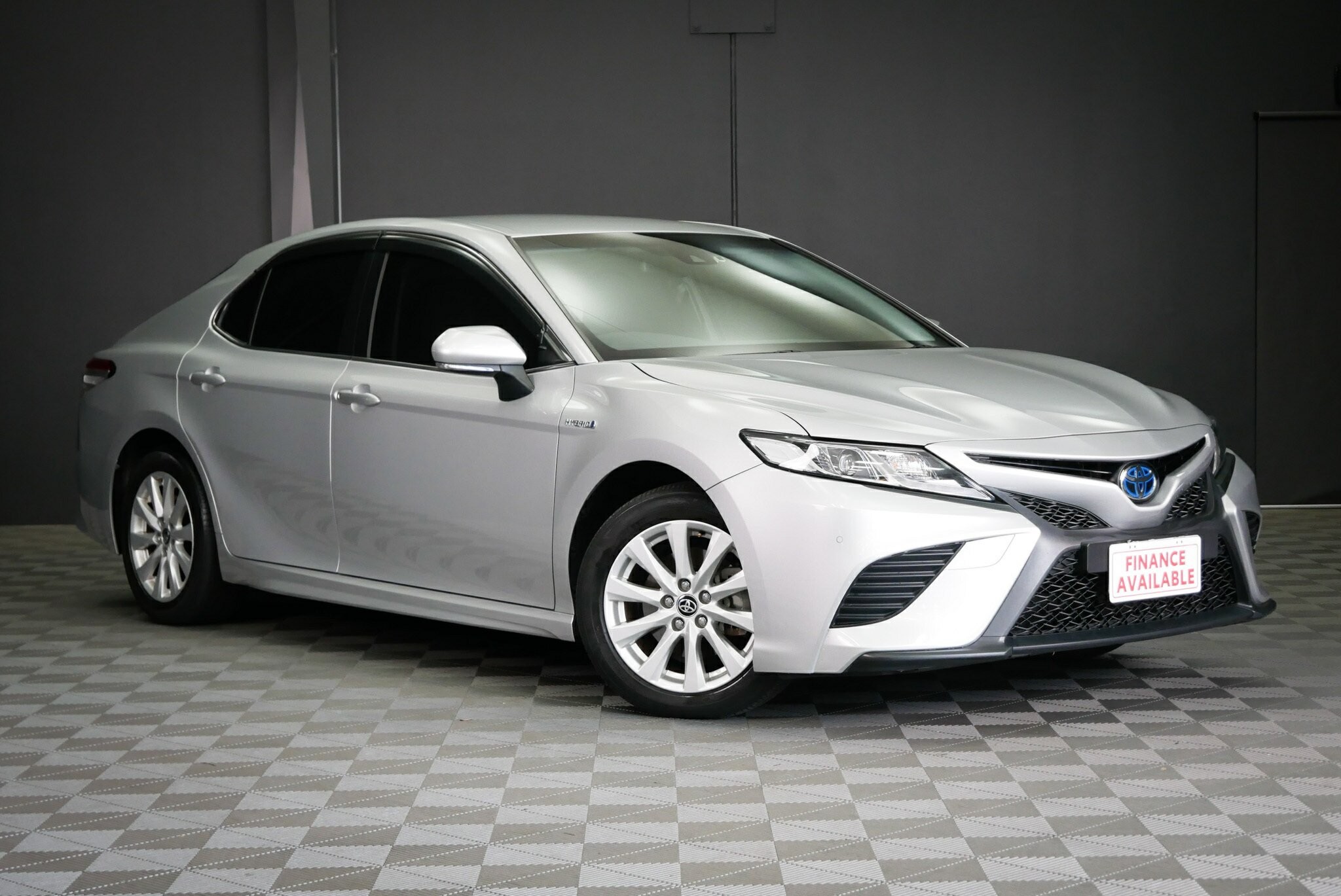 Toyota Camry image 1