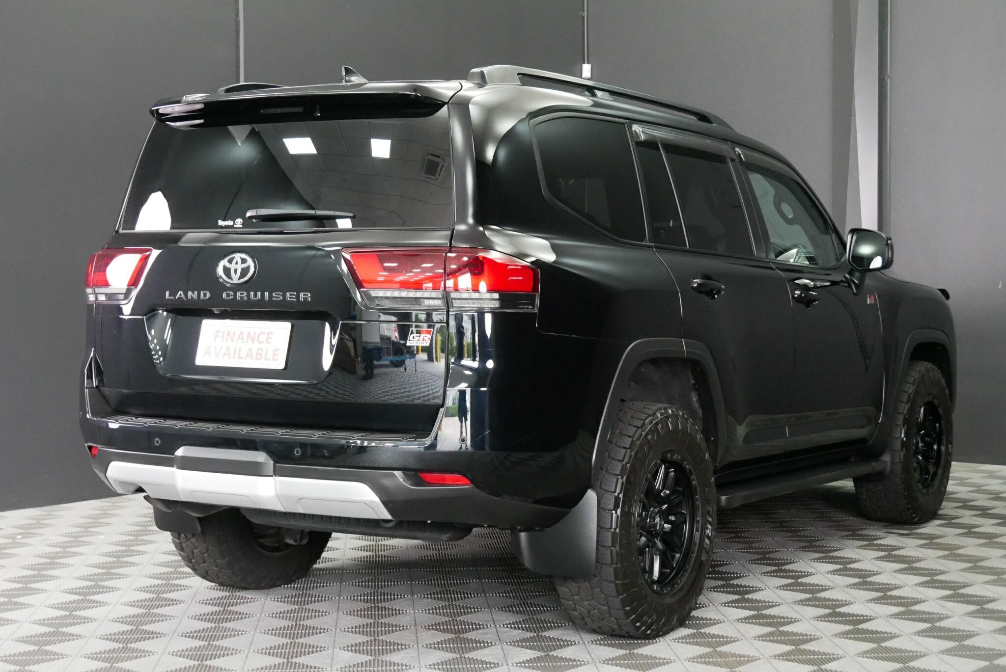 Toyota Landcruiser image 4