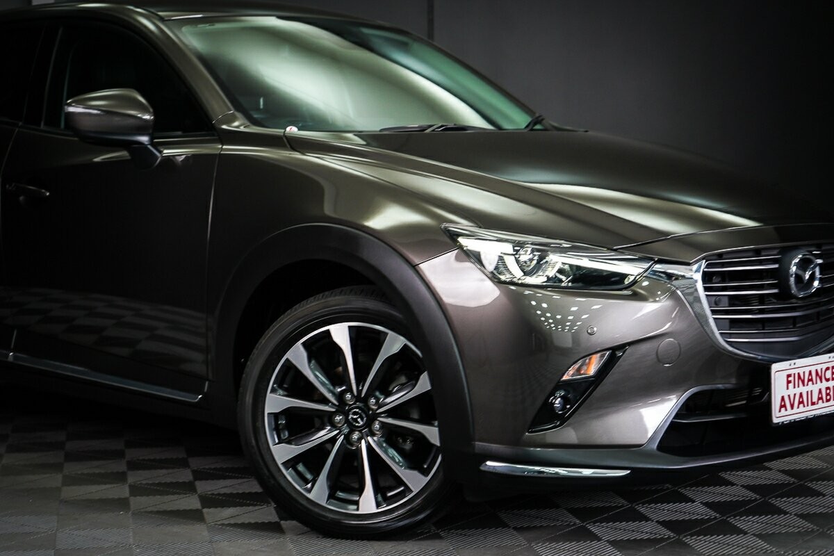 Mazda Cx-3 image 2