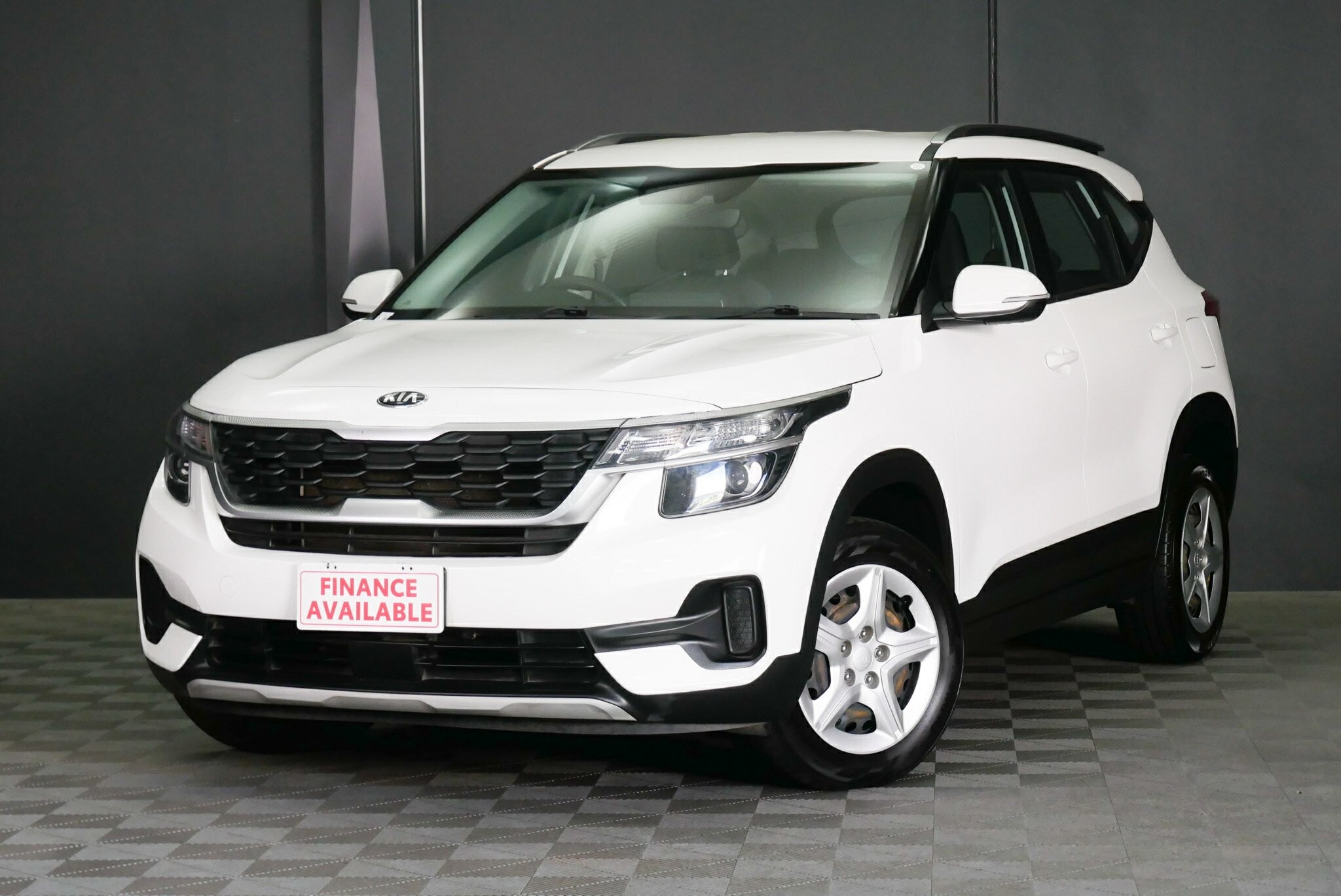 Kia Seltos image 3