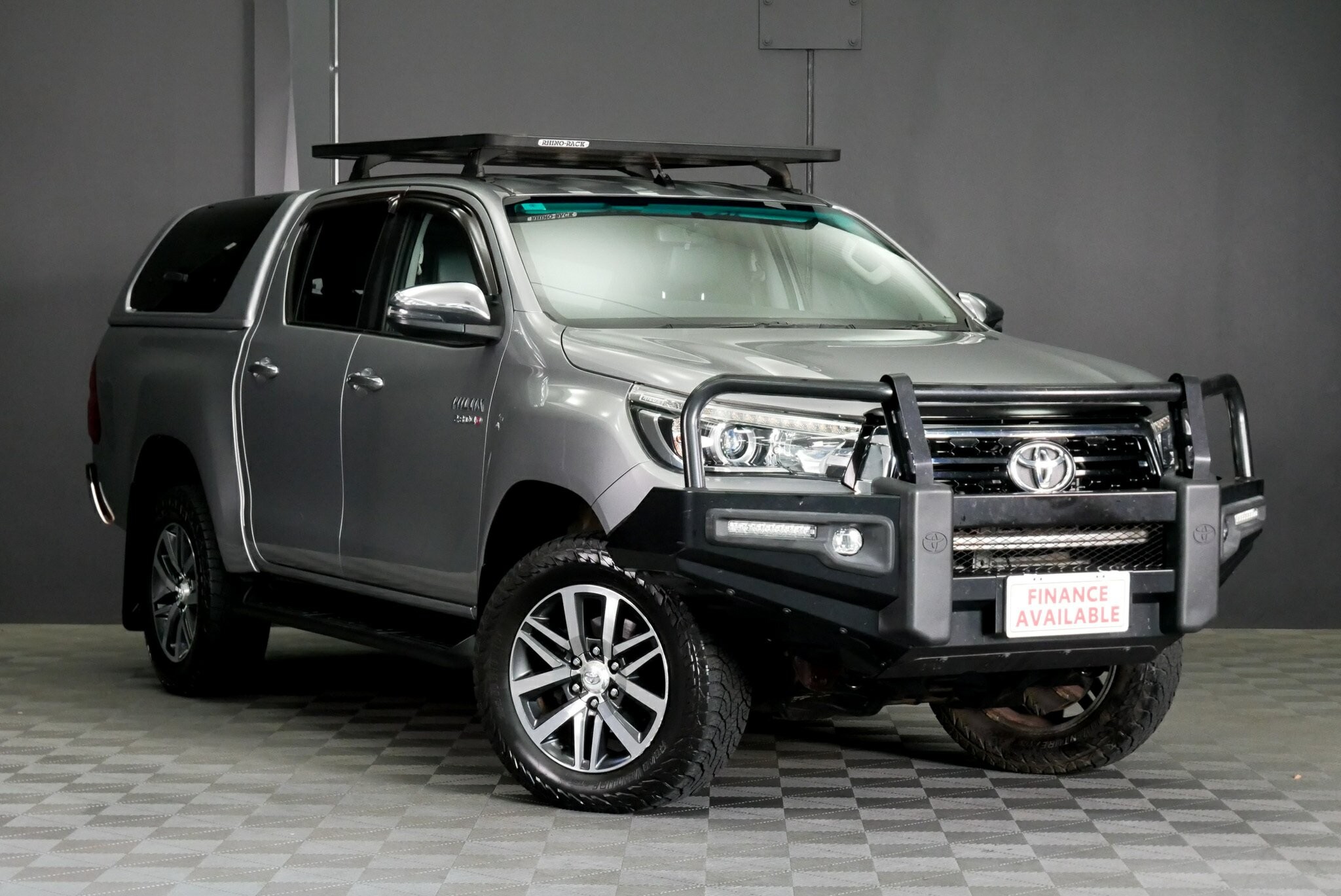 Toyota Hilux image 1