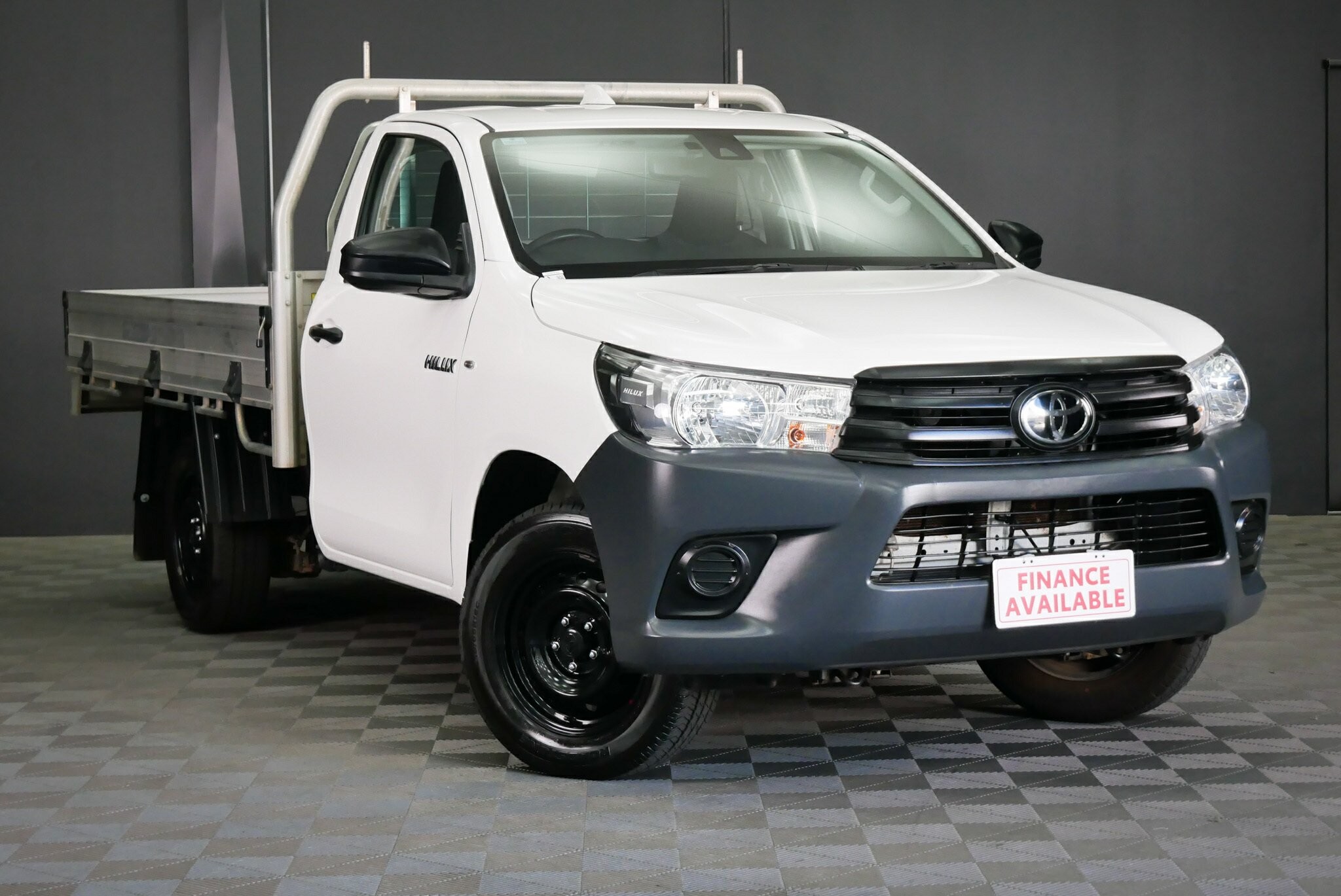 Toyota Hilux image 1