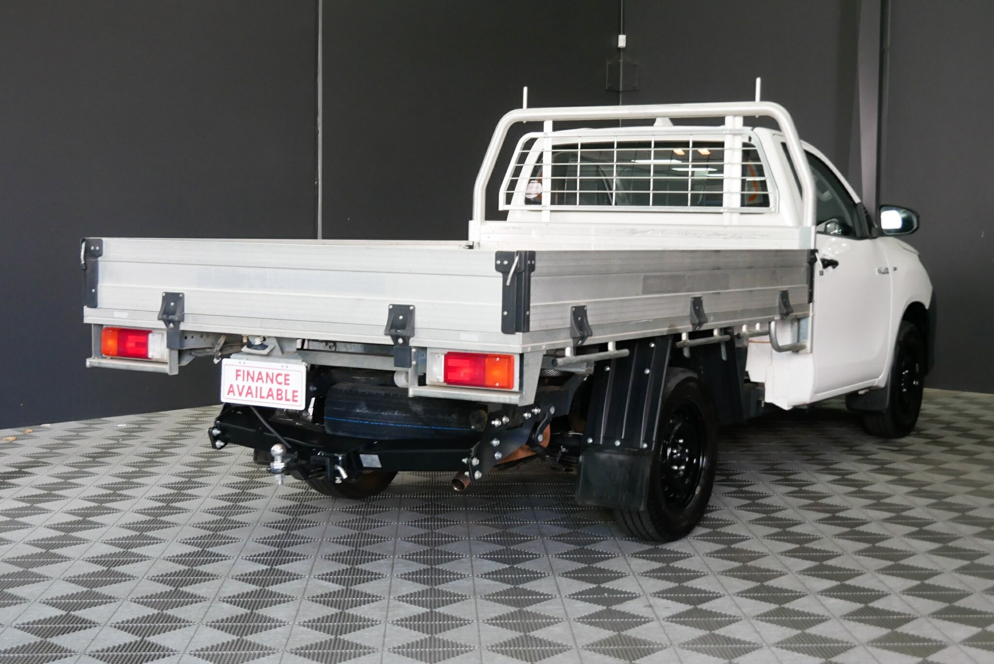 Toyota Hilux image 4