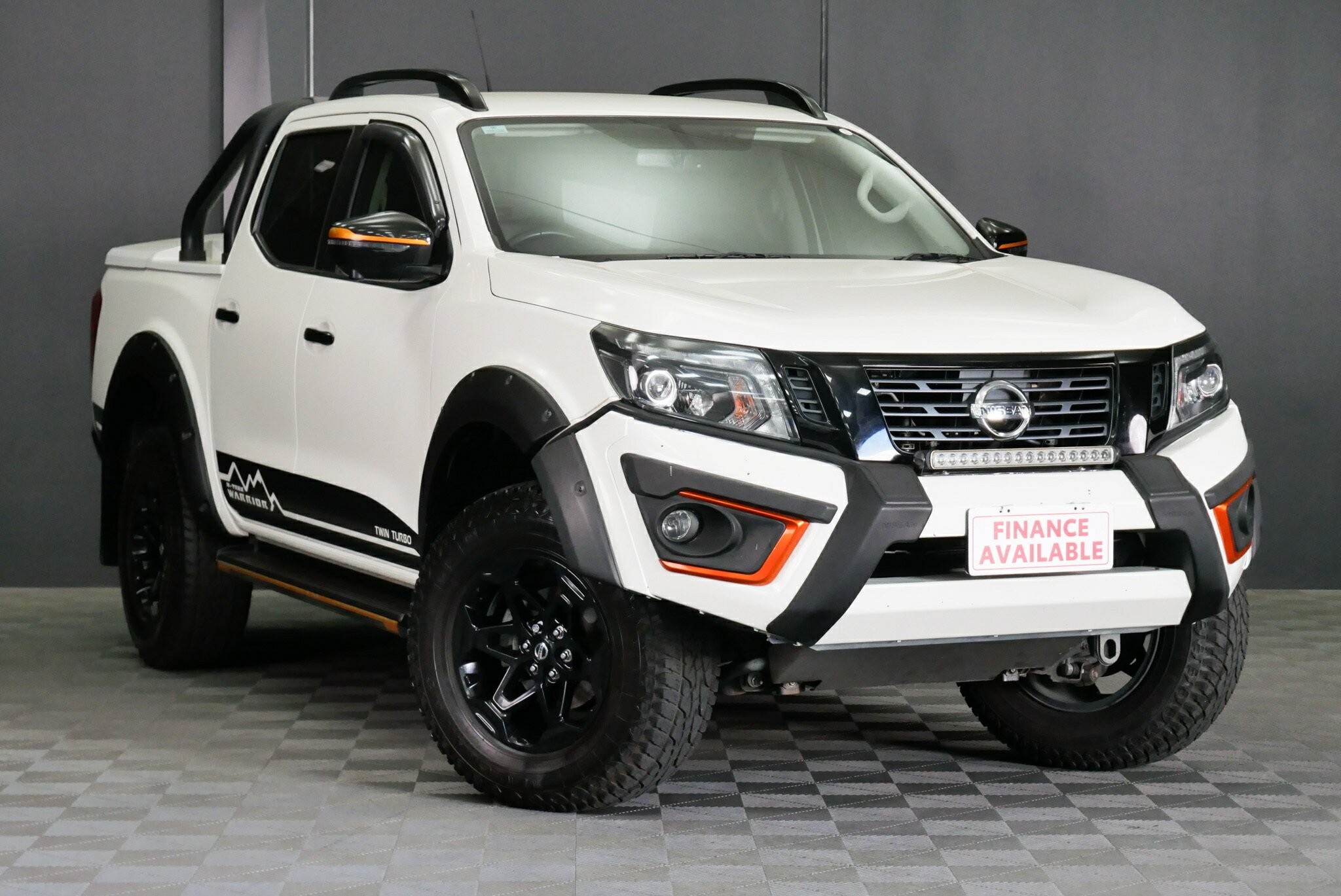 Nissan Navara image 1