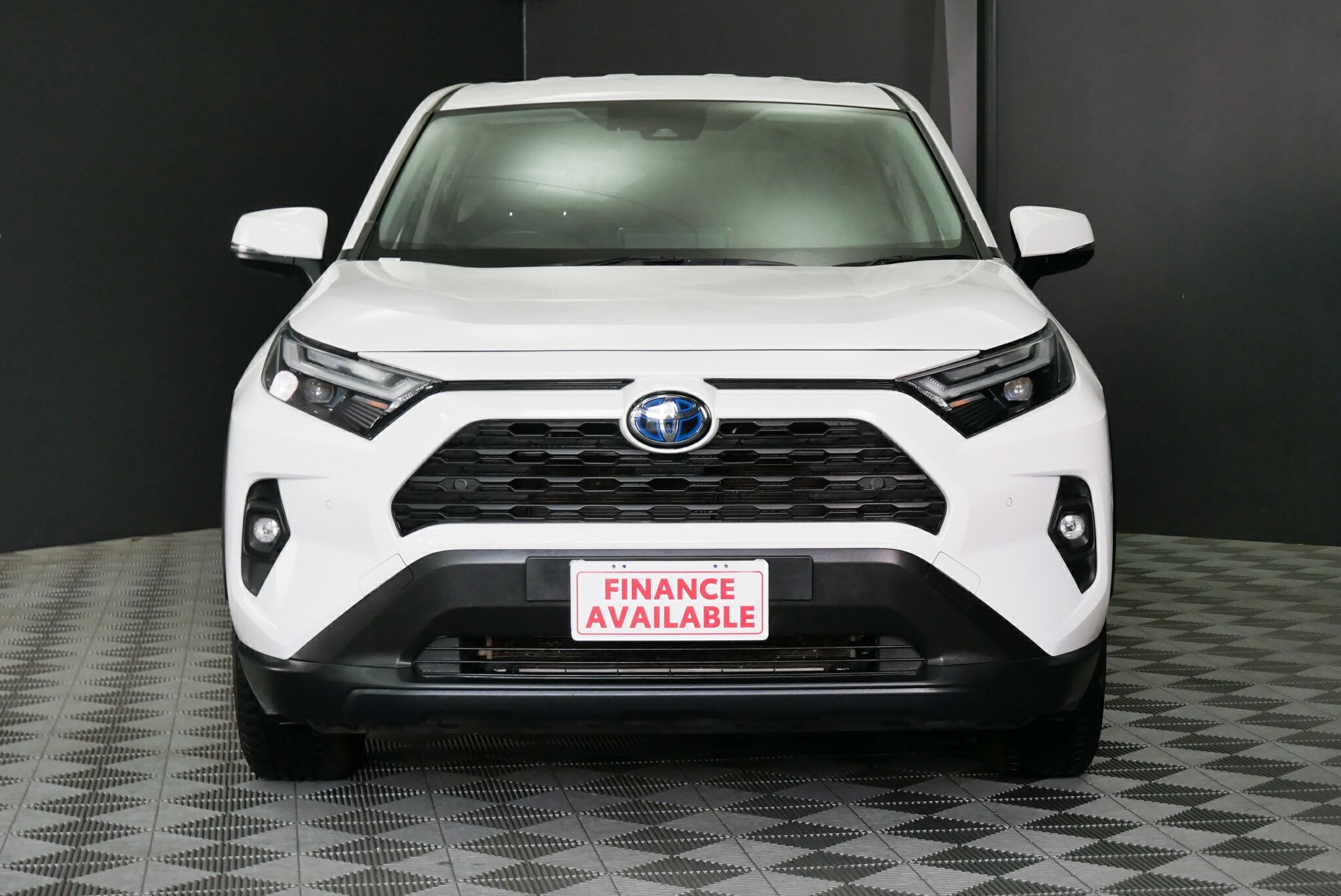 Toyota Rav4 image 2