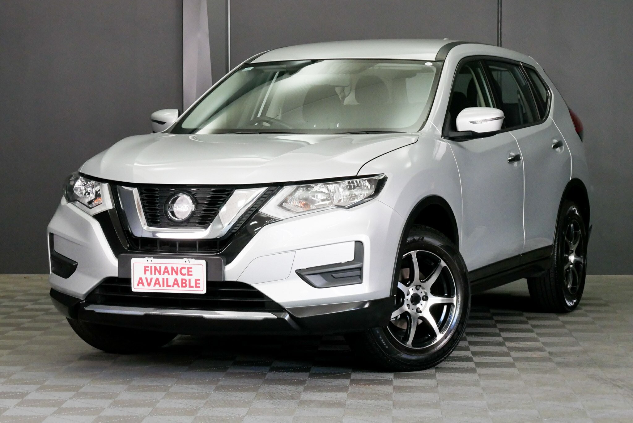 Nissan X-trail image 3