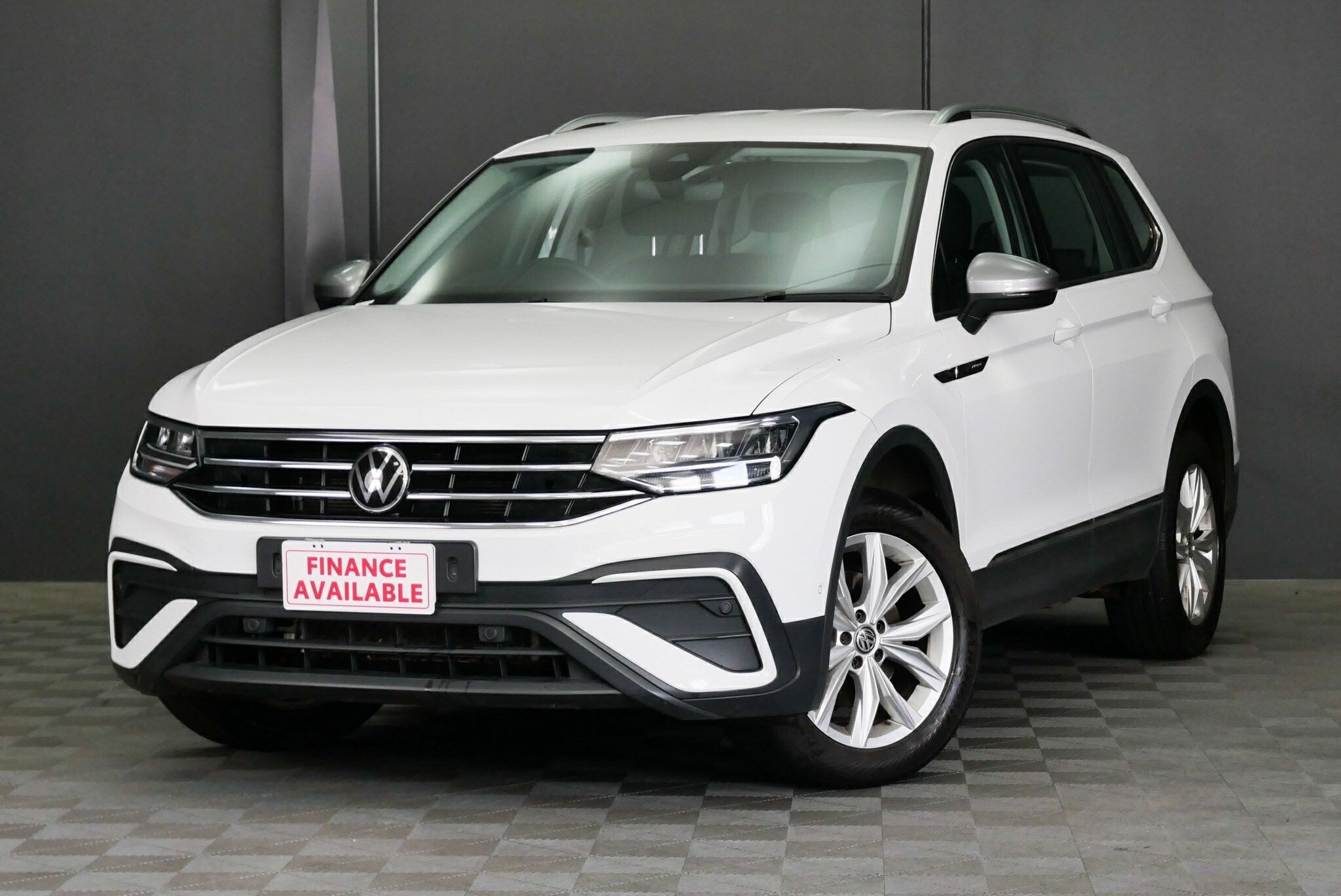 Volkswagen Tiguan image 3