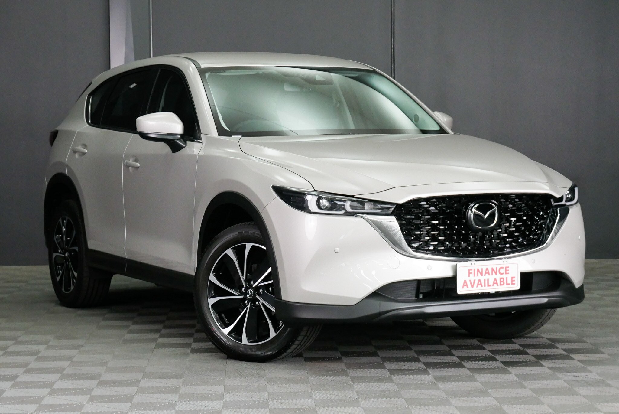 Mazda Cx-5 image 1