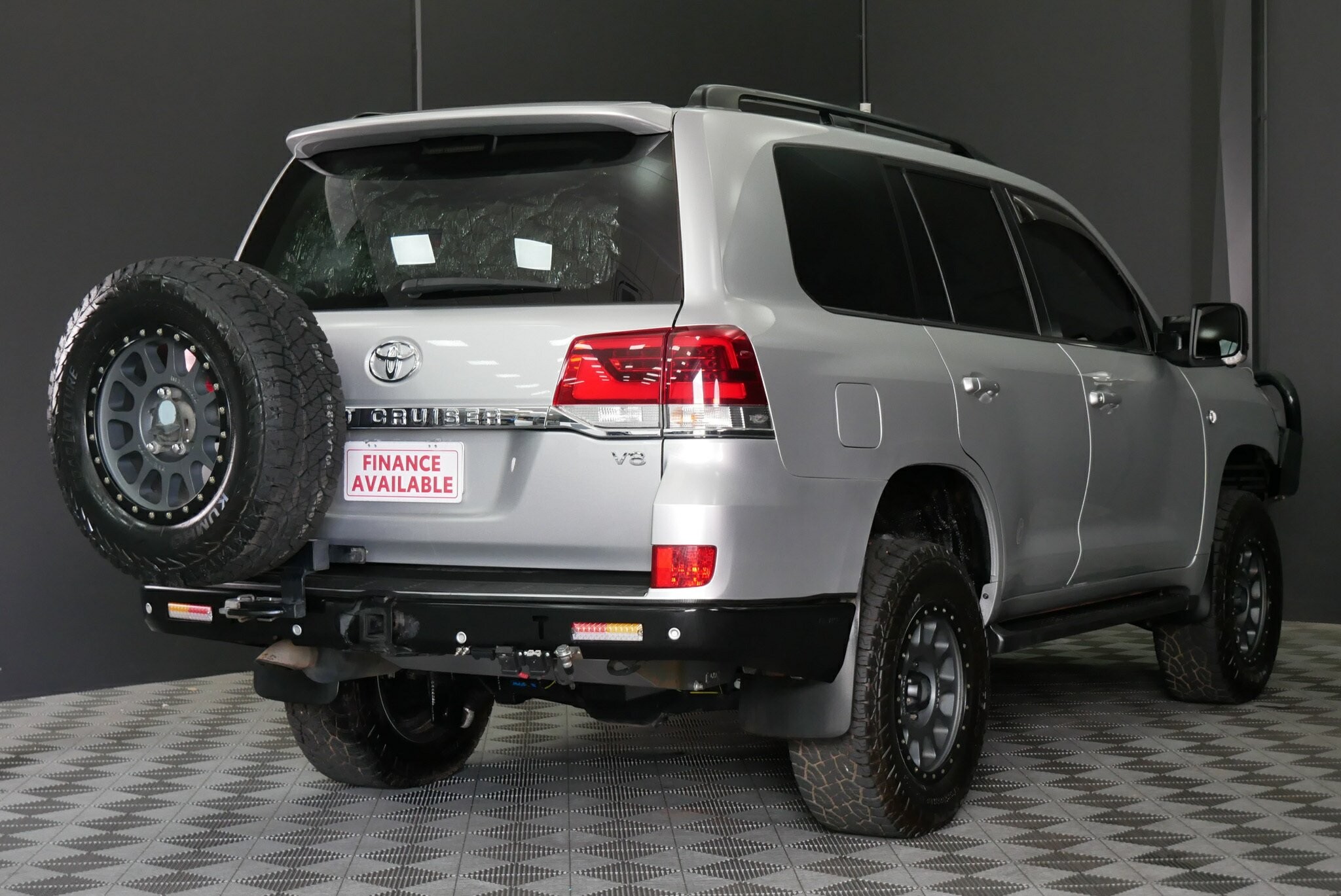 Toyota Landcruiser image 4