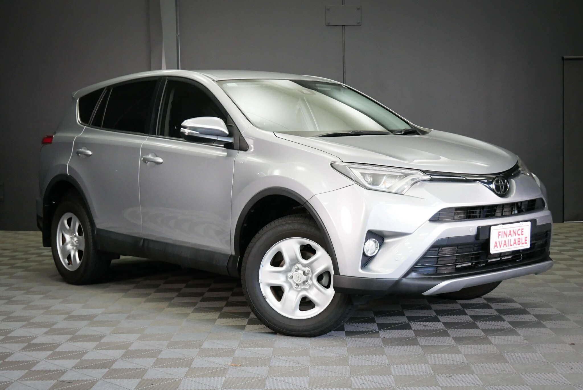 Toyota Rav4 image 1