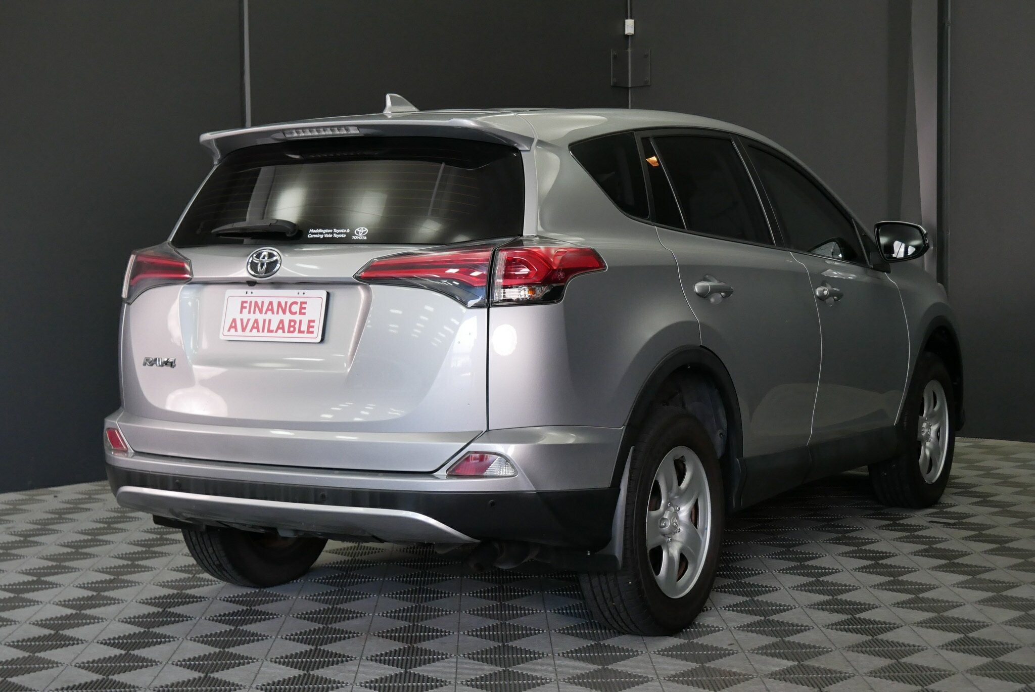 Toyota Rav4 image 4