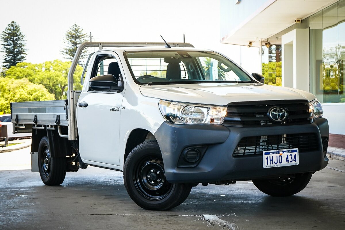 Toyota Hilux image 1