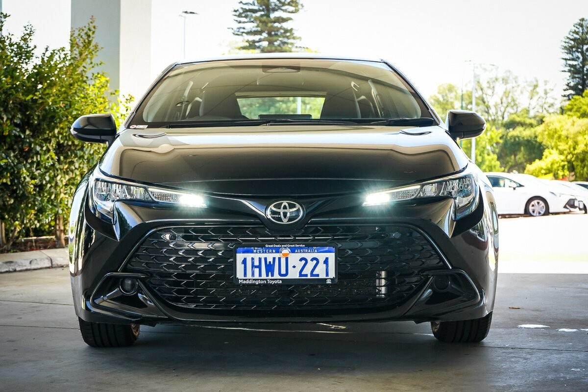 Toyota Corolla image 3