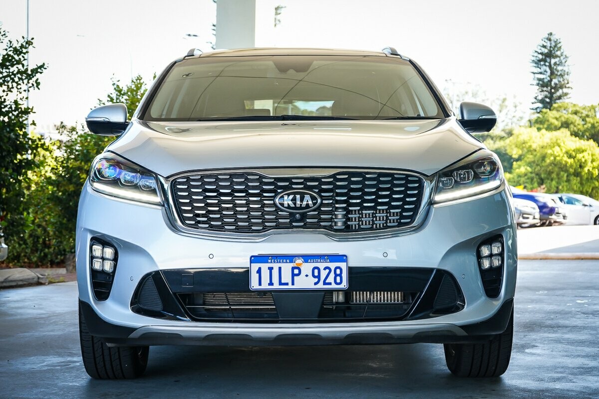 Kia Sorento image 3