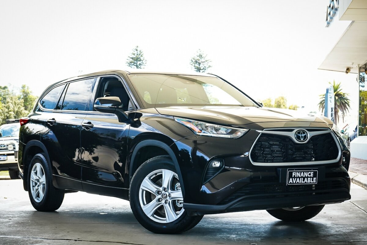 Toyota Kluger image 1