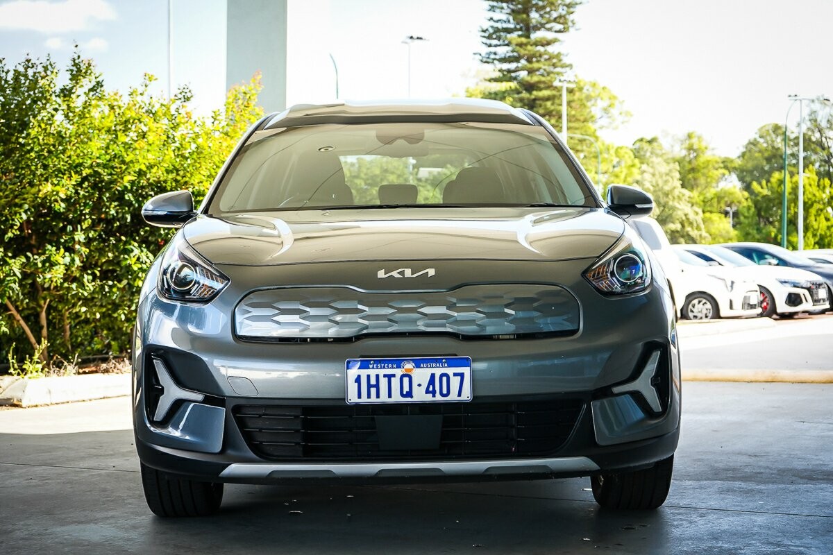 Kia Niro Plus image 3