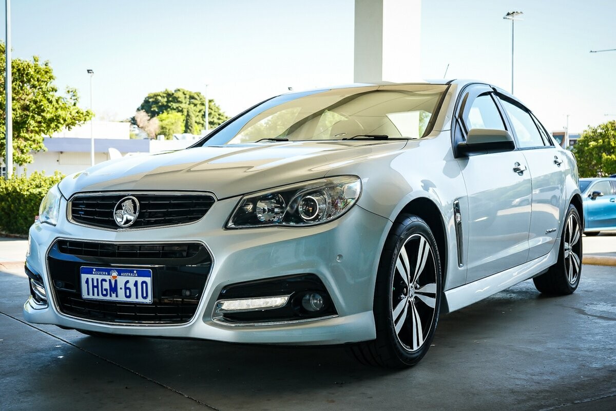 Holden Commodore image 4