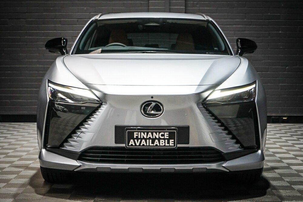 Lexus Rz image 3