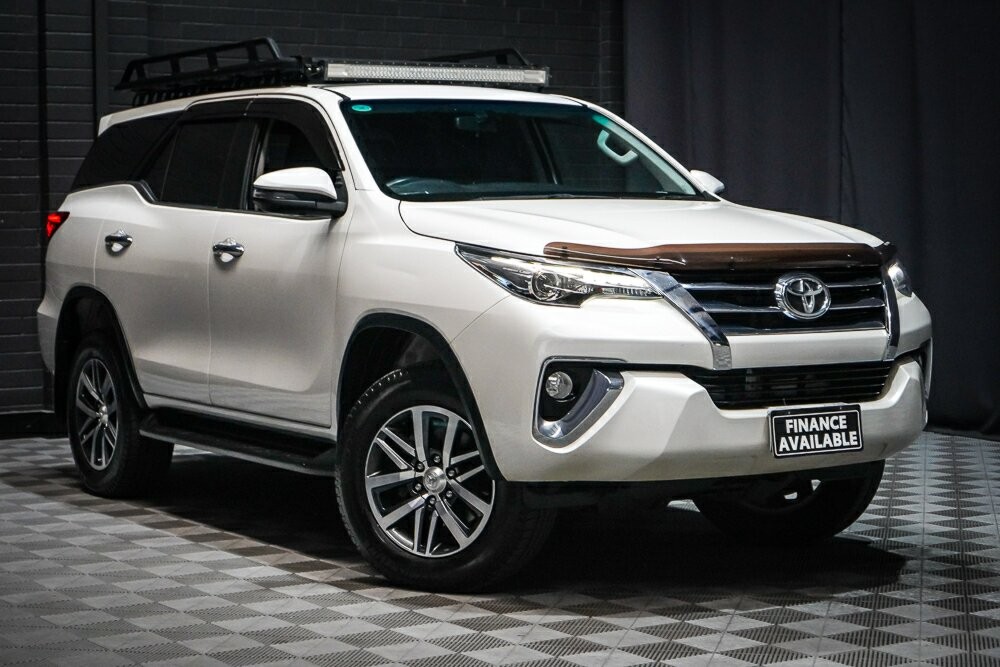 Toyota Fortuner image 1