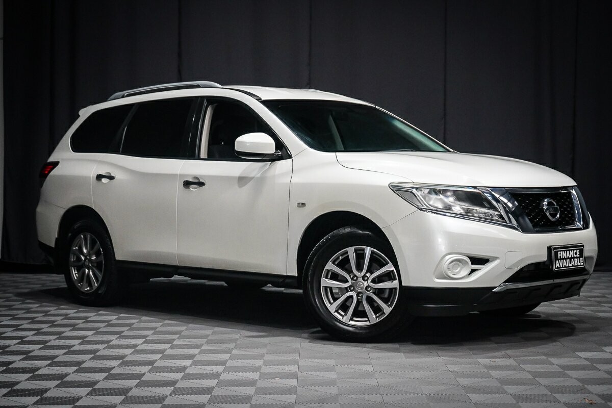 Nissan Pathfinder image 1