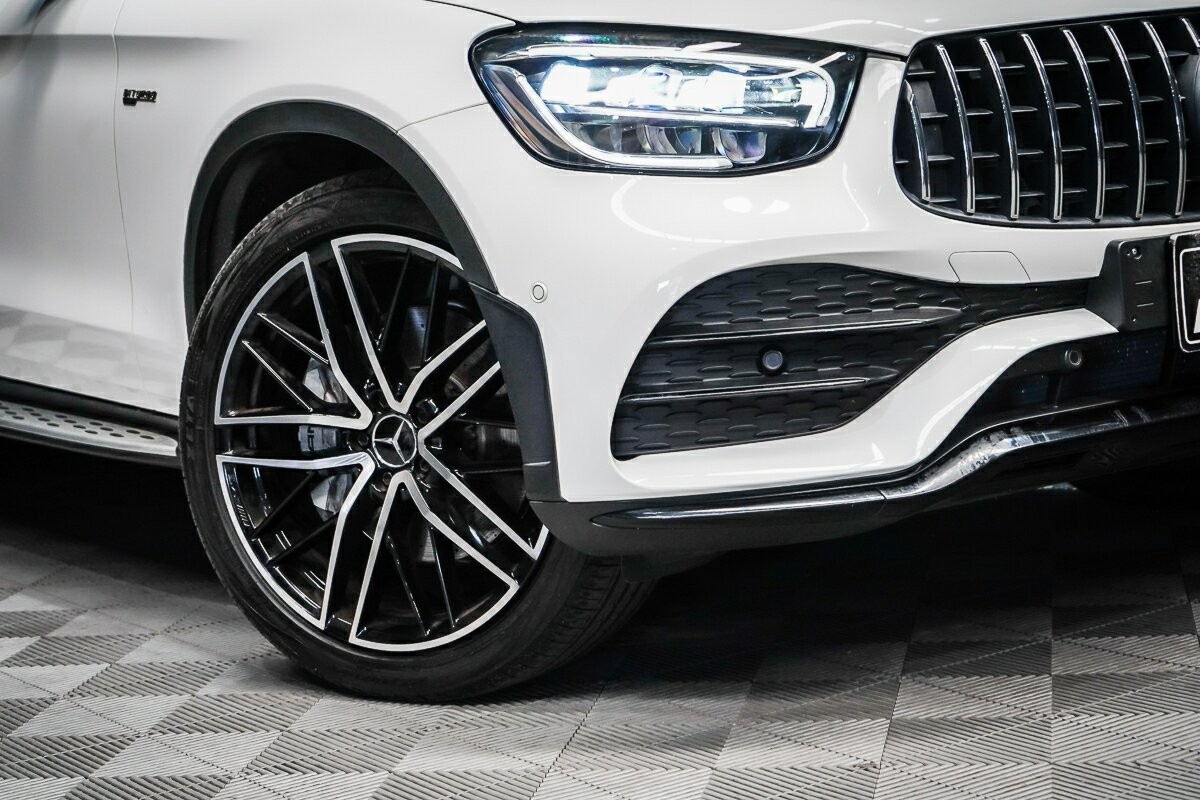 Mercedes Benz Glc-class image 2