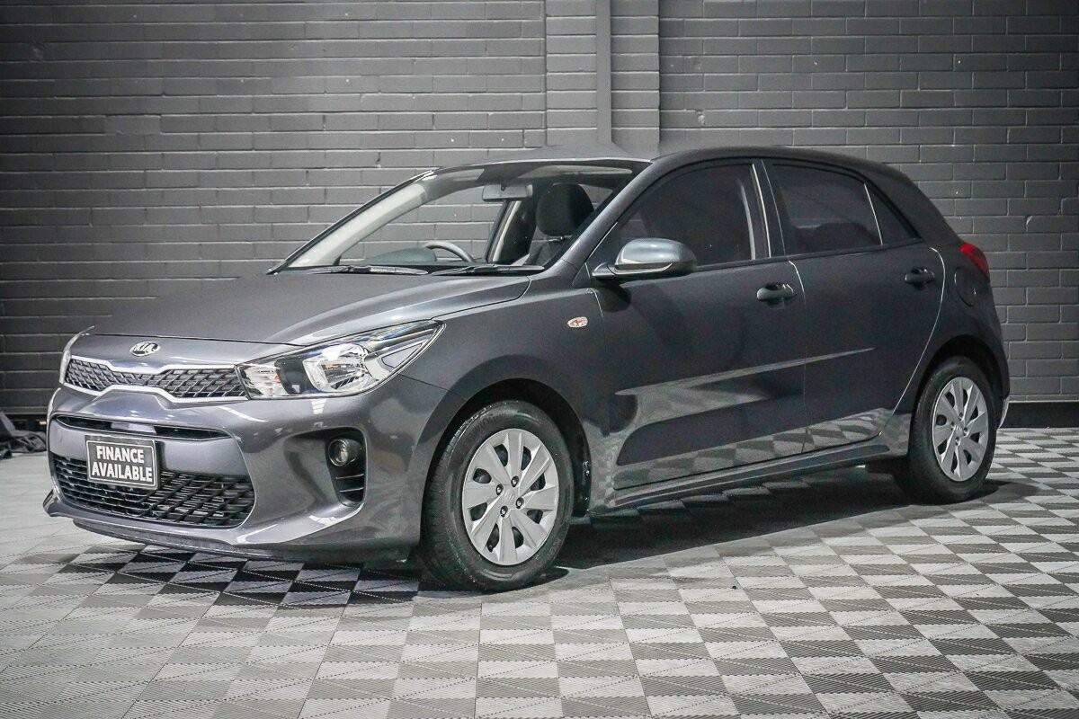 Kia Rio image 4