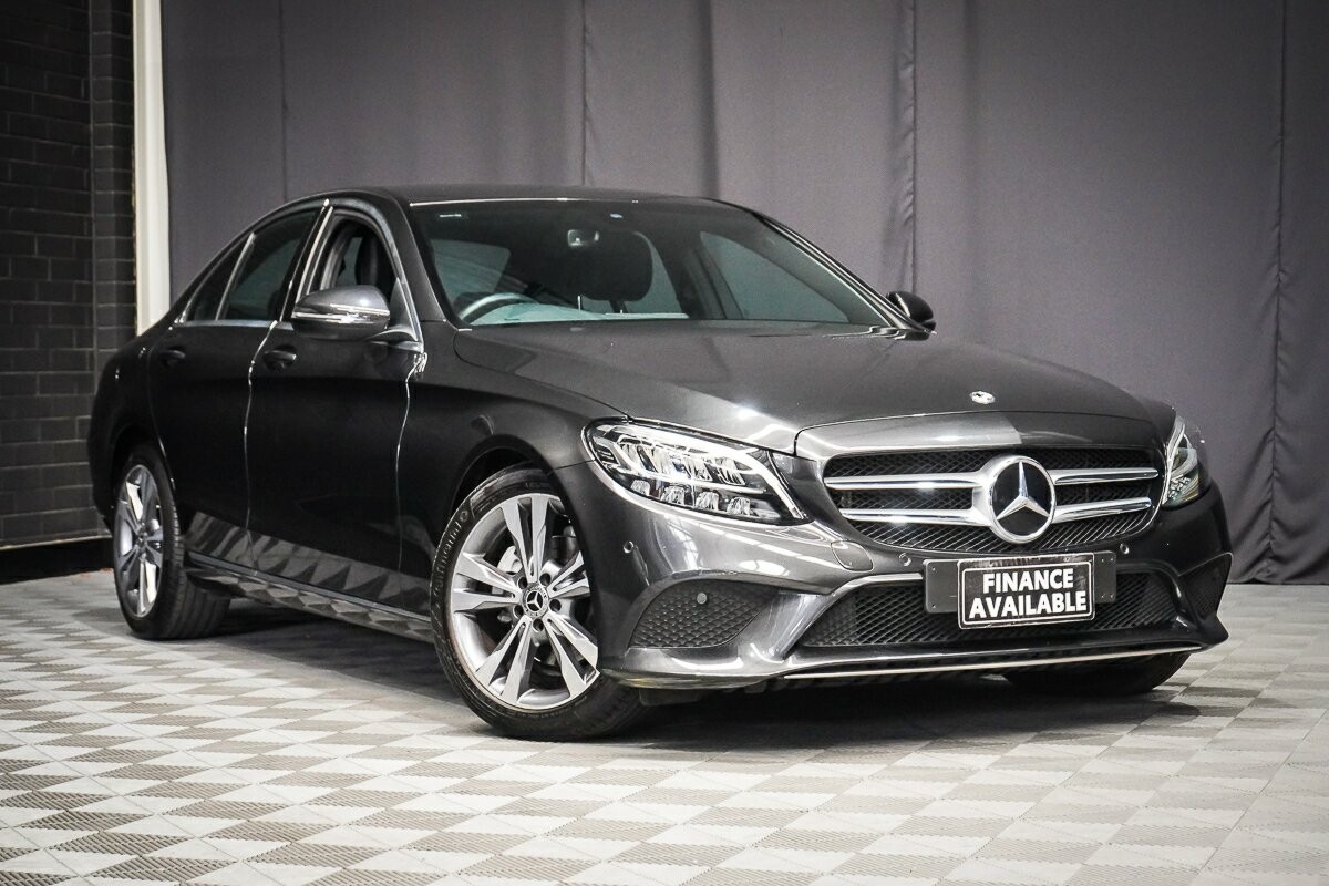 Mercedes Benz C-class image 1