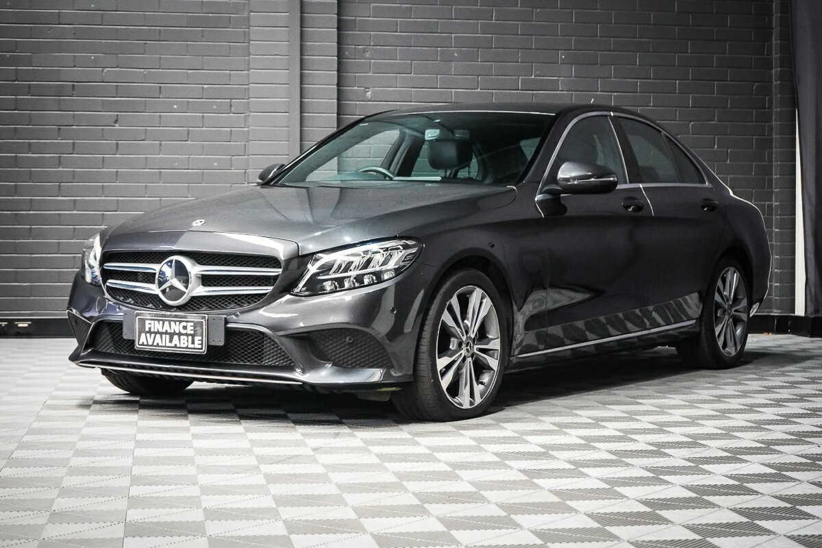 Mercedes Benz C-class image 4