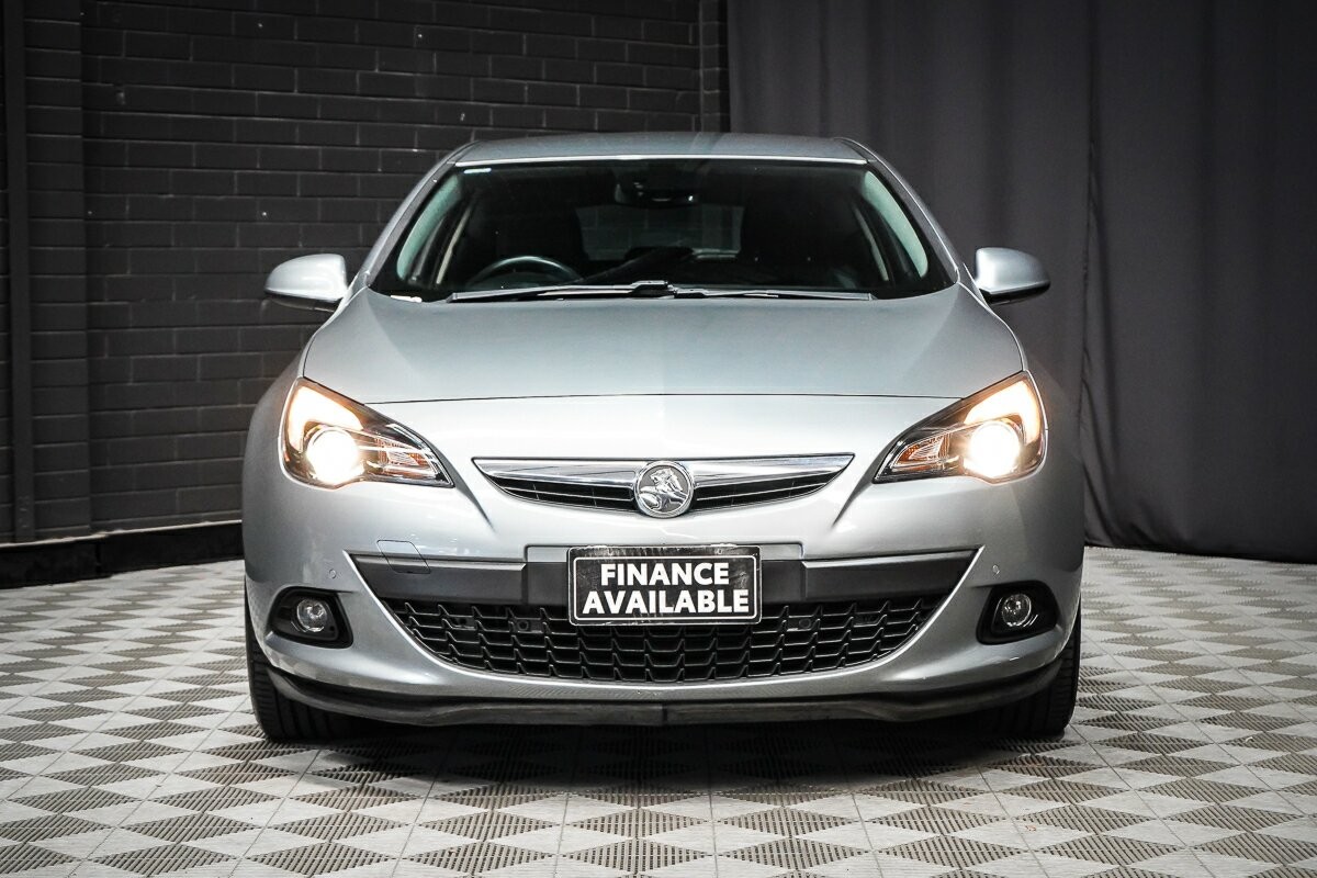 Holden Astra image 3