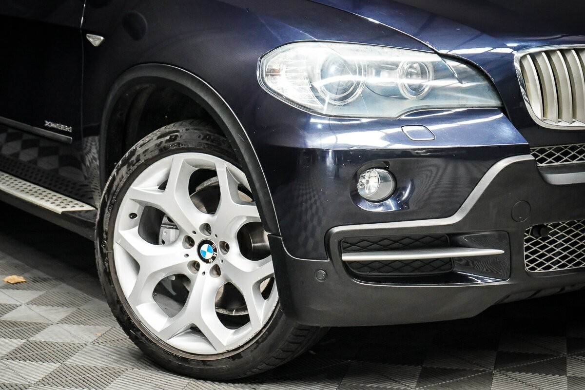 BMW X5 image 2