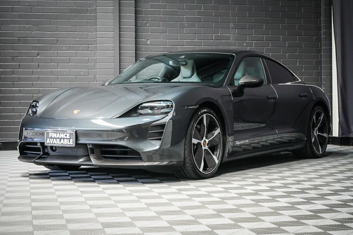 Porsche Taycan image 4