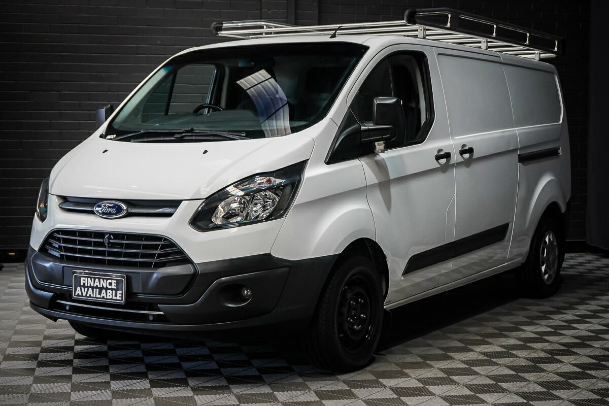 Ford Transit Custom image 4