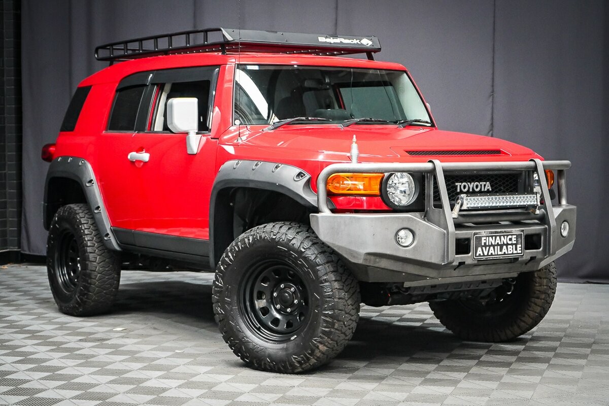 Toyota Fj Cruiser image 1