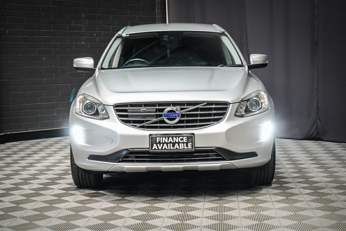 Volvo Xc60 image 3