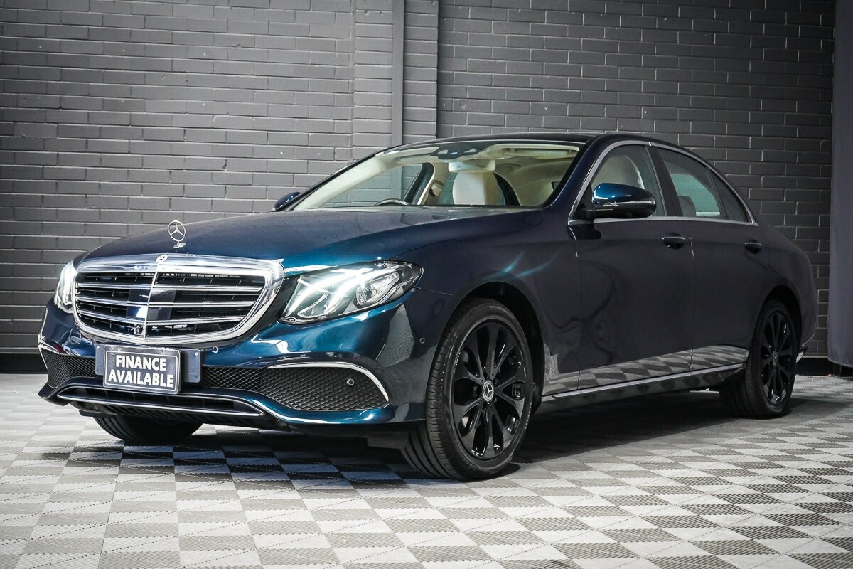 Mercedes Benz E-class image 4