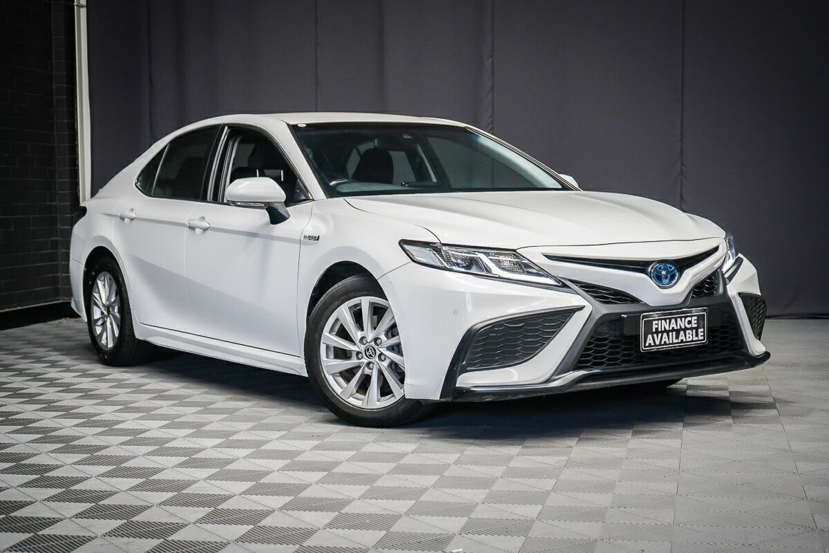 Toyota Camry image 1