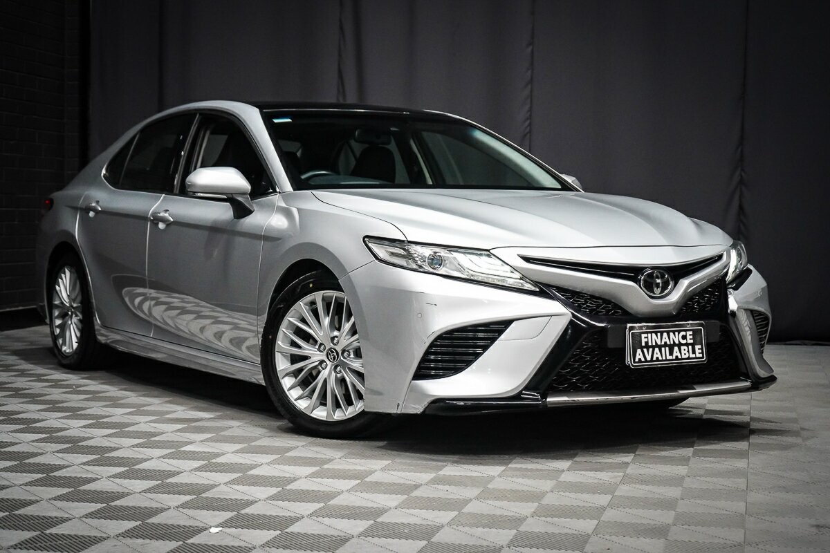 Toyota Camry image 1