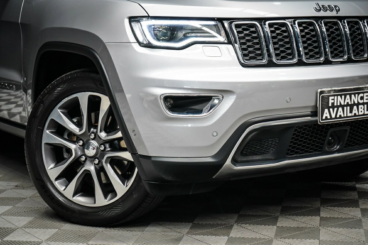 Jeep Grand Cherokee image 2