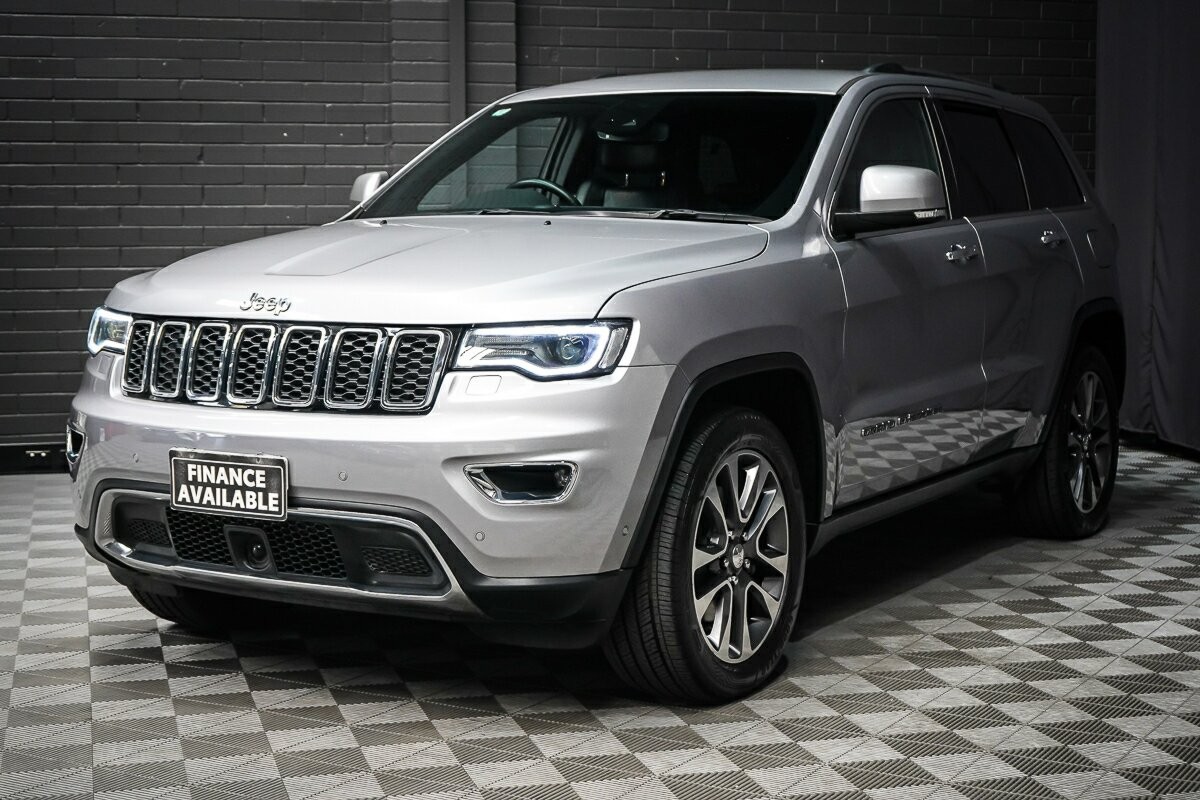 Jeep Grand Cherokee image 4