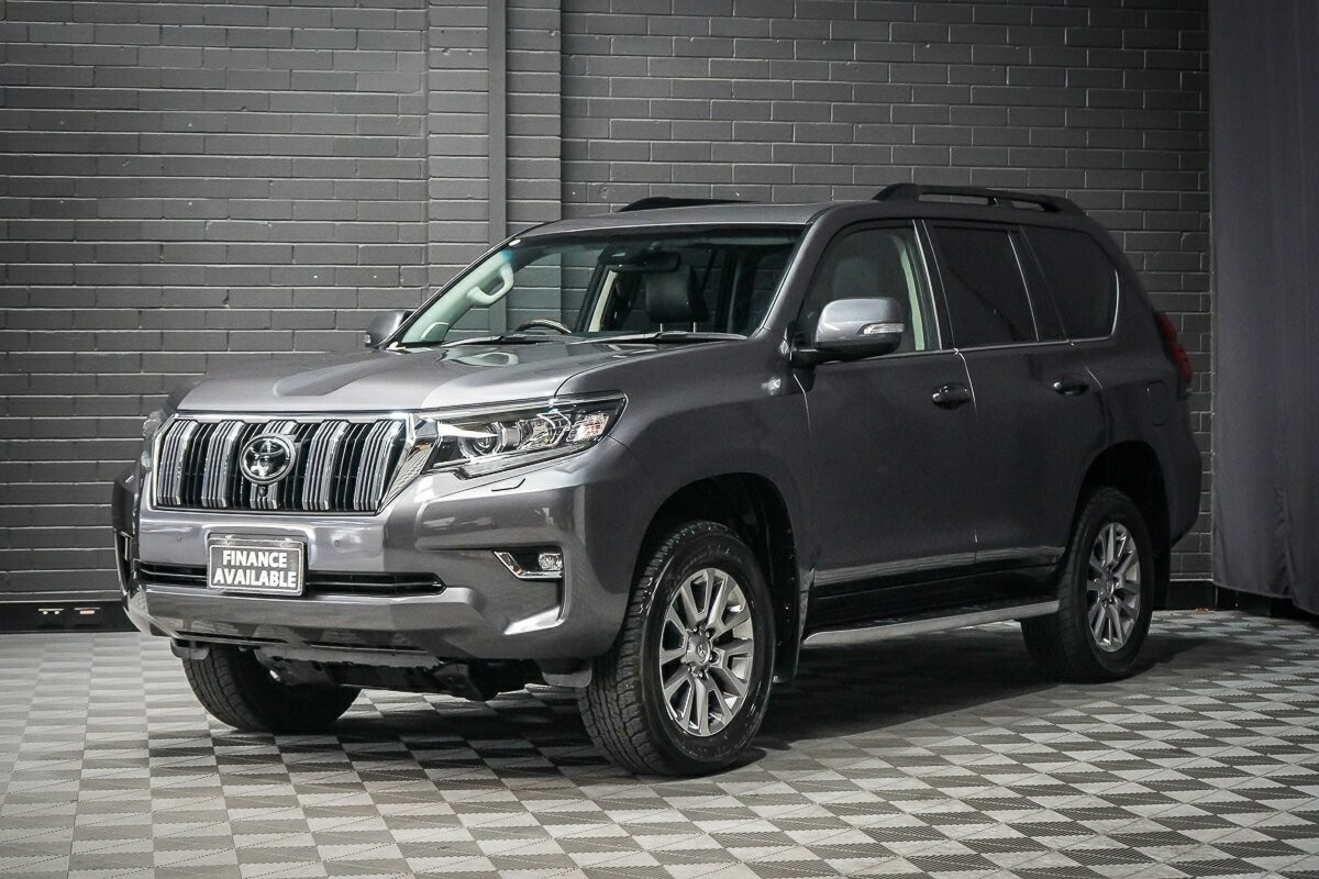 Toyota Landcruiser Prado image 4